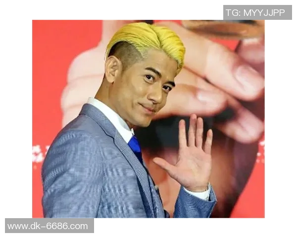 男足球星为个性表达大胆尝试美甲引发关注展现不一样的体育魅力